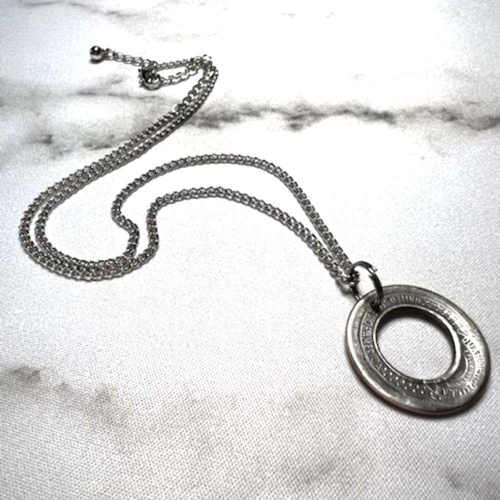 Inside-out Quarter Pendant